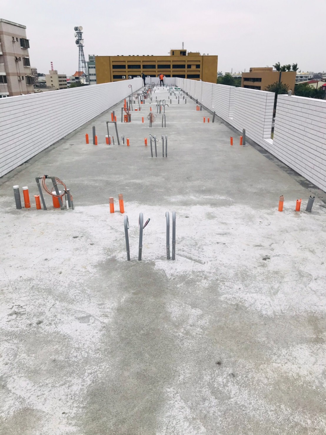 新疆合肥天玥中心14楼1408房间幕墙维修